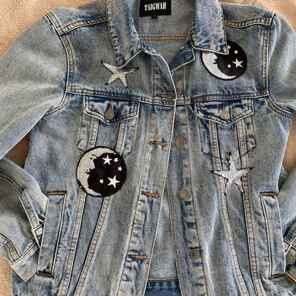 Denim Jacket with embroidery - Picture 4 of 5